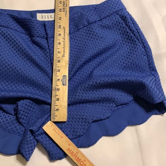 ELLE Size 12 blue textured shorts with scalloped hemline.  NWOT - Picture 6 of 8